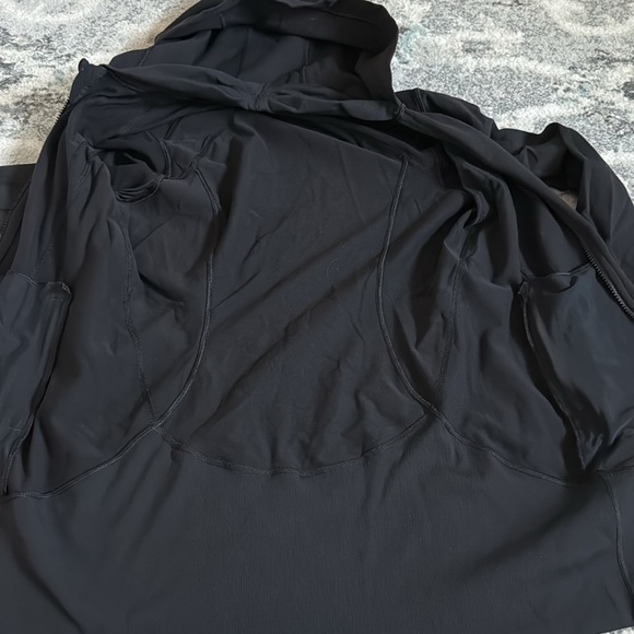 Lululemon Daily Practice Jacket in black - Picture 7 of 12